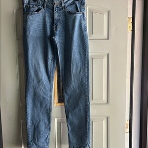 NWT IZOD Saltwater Classic Straight Fit Blue Men's Jeans - Size 32 x 34